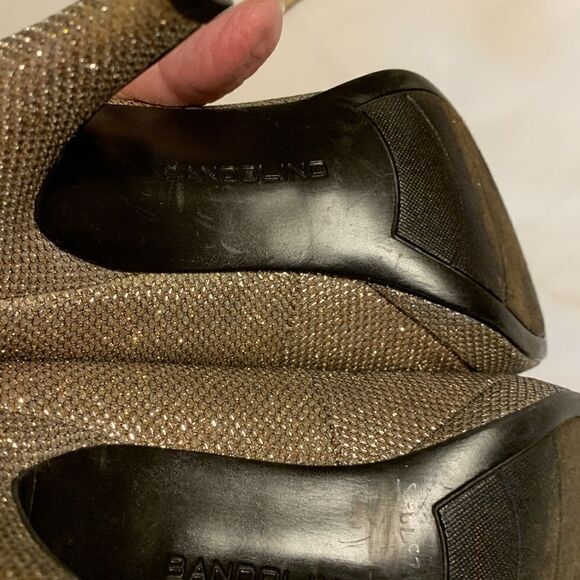 Bandolina Size 9 open-toe gold metallic heels. - Picture 6 of 11